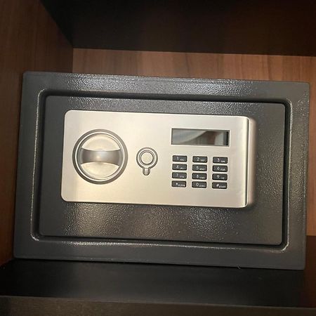 Hotel Kerber بودغوريتْسا المظهر الخارجي الصورة