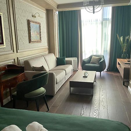 Hotel Kerber بودغوريتْسا المظهر الخارجي الصورة