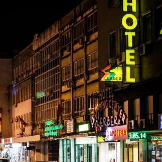 Hotel Kerber بودغوريتْسا المظهر الخارجي الصورة