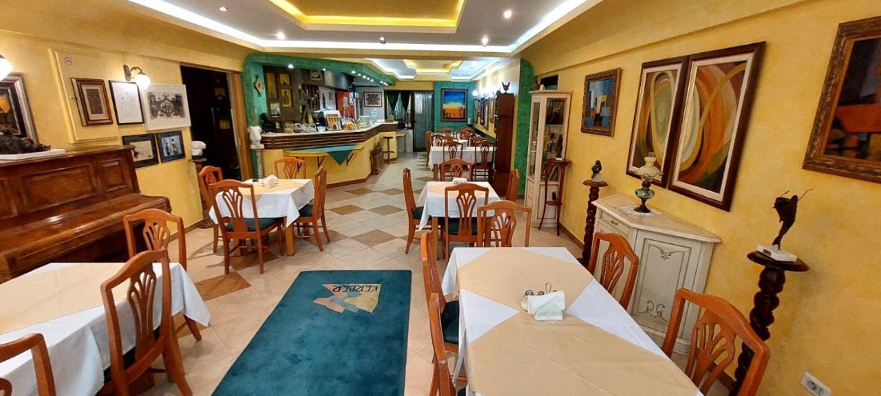Hotel Kerber بودغوريتْسا المظهر الخارجي الصورة