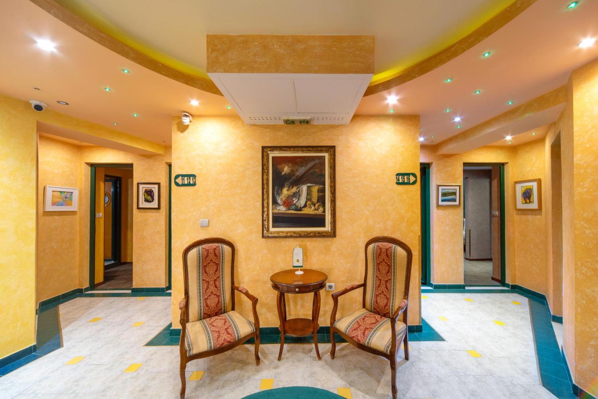 Hotel Kerber بودغوريتْسا المظهر الخارجي الصورة