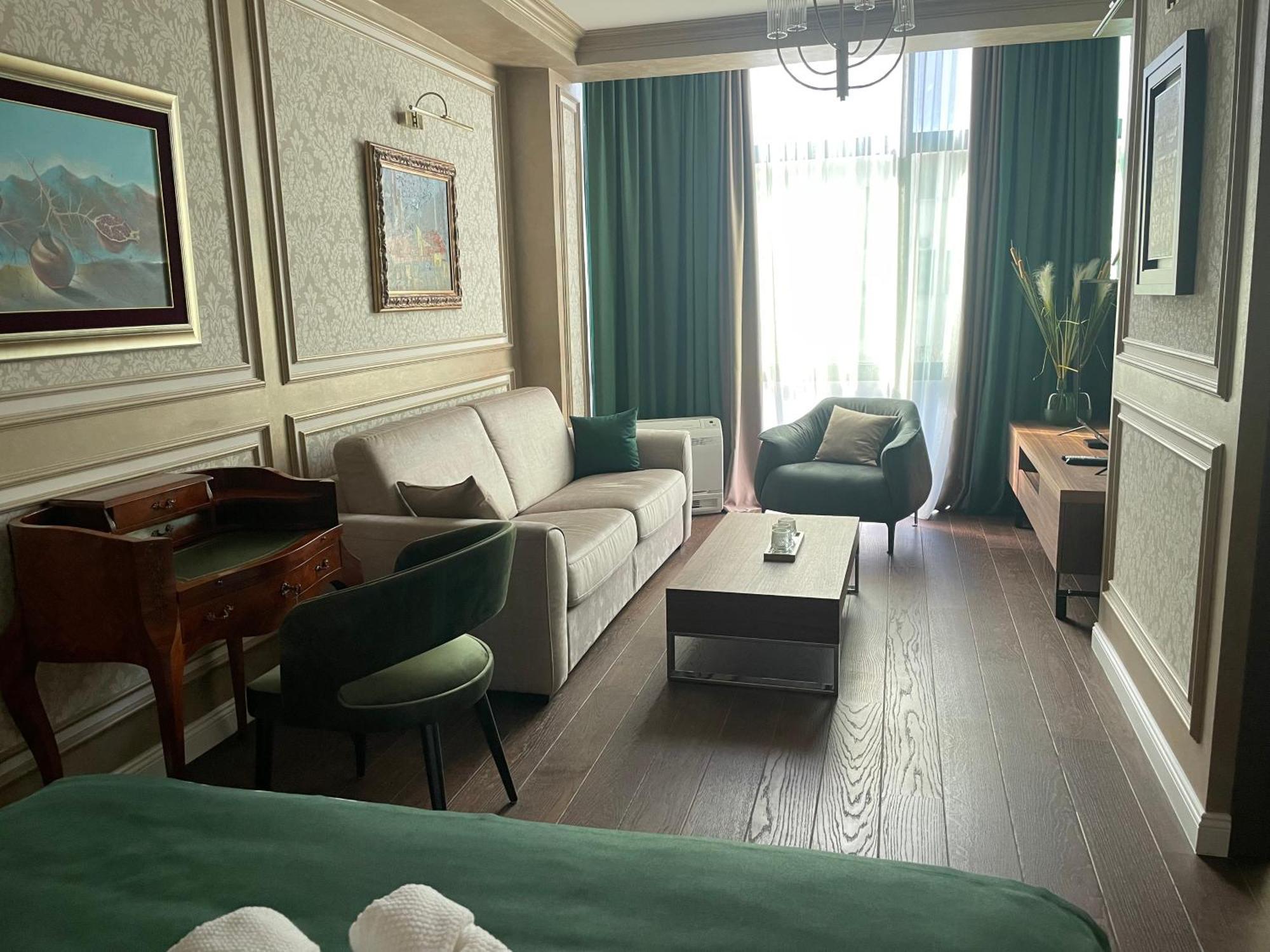 Hotel Kerber بودغوريتْسا المظهر الخارجي الصورة