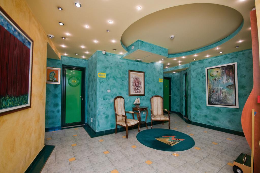 Hotel Kerber بودغوريتْسا المظهر الخارجي الصورة